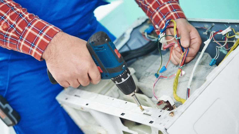 Başakşehir Franke Franke çamaşır makinesi kart tamiri – Su almama arızası orijinal parça ile giderildi. - Teknik servis örneği